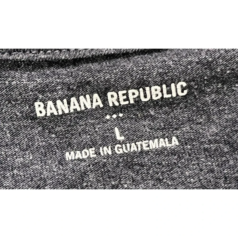 Banana Republic Charcoal Gray White 45RPM Graphic T-shirt Adult Size Large